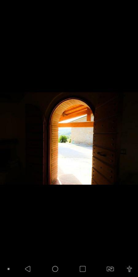 Agriturismo La Tana Citta di Castello Bagian luar foto