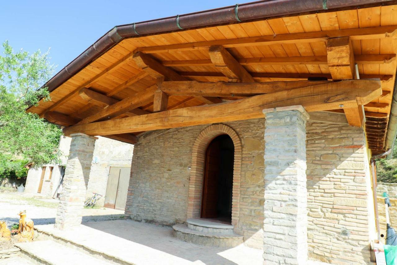 Agriturismo La Tana Citta di Castello Bagian luar foto